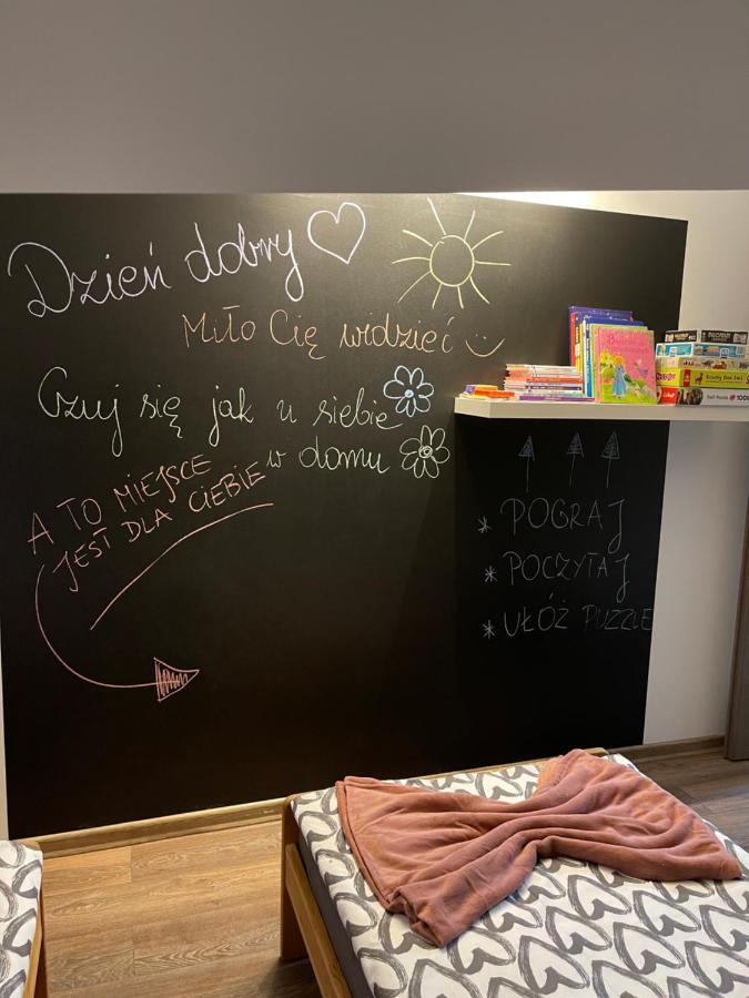Apartament Rodzinny Ostrowiec Sw Островец-Свентокшиский Экстерьер фото